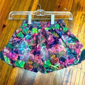 LULULEMON Hotty hot shorts size 0 floral print amazing condition